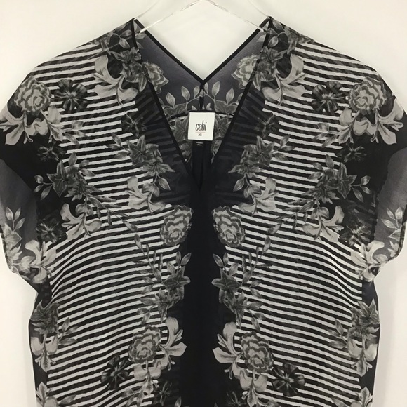 CAbi #5024 Yacht Top - Picture 3 of 10